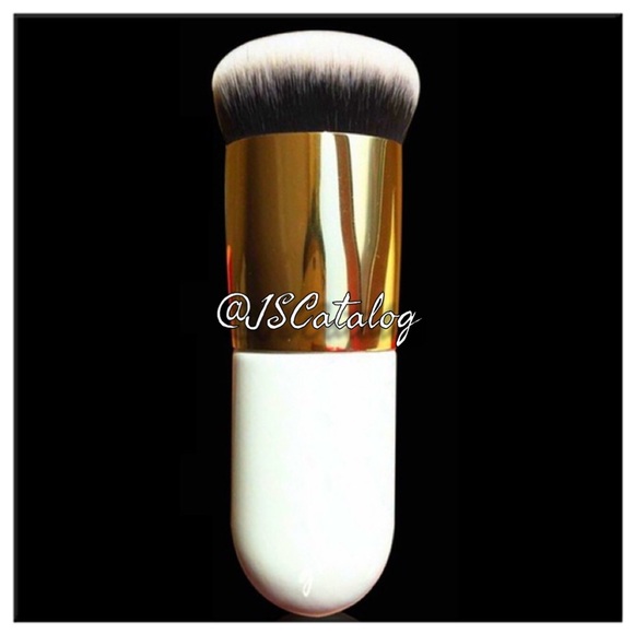 NEW Mini Makeup Blending Brush - Picture 5 of 6